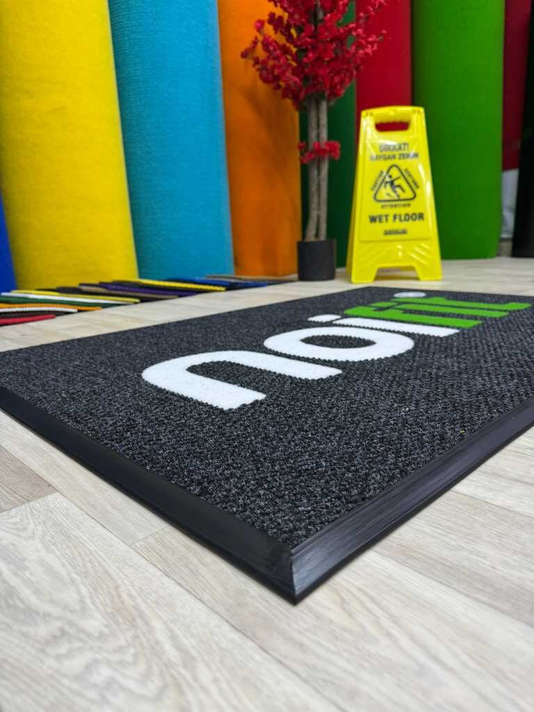 Kişiye Özel Logolu Siyah Halı Paspaslar